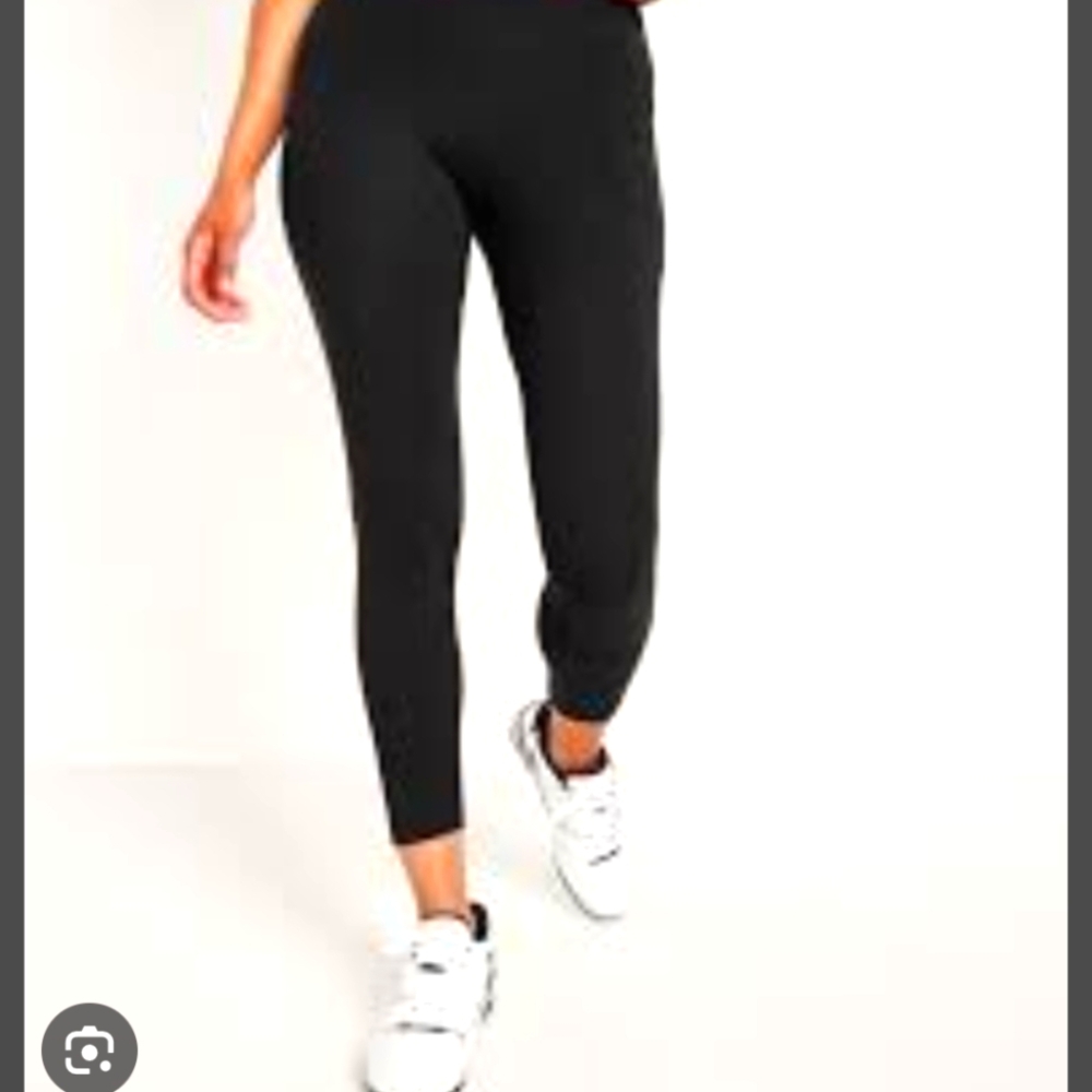 Old‎ navy black leggings size Small